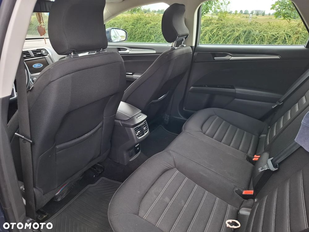 Ford Mondeo - 12