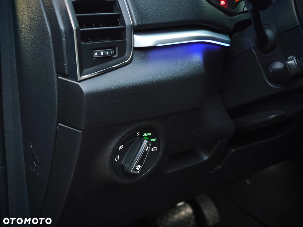 Skoda Karoq 2.0 TDI SCR 4x4 DSG Ambition - 26