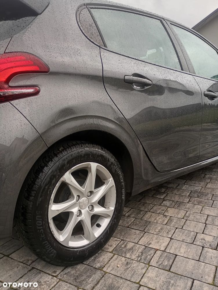 Peugeot 208 1.2 PureTech Active ETG5 - 22