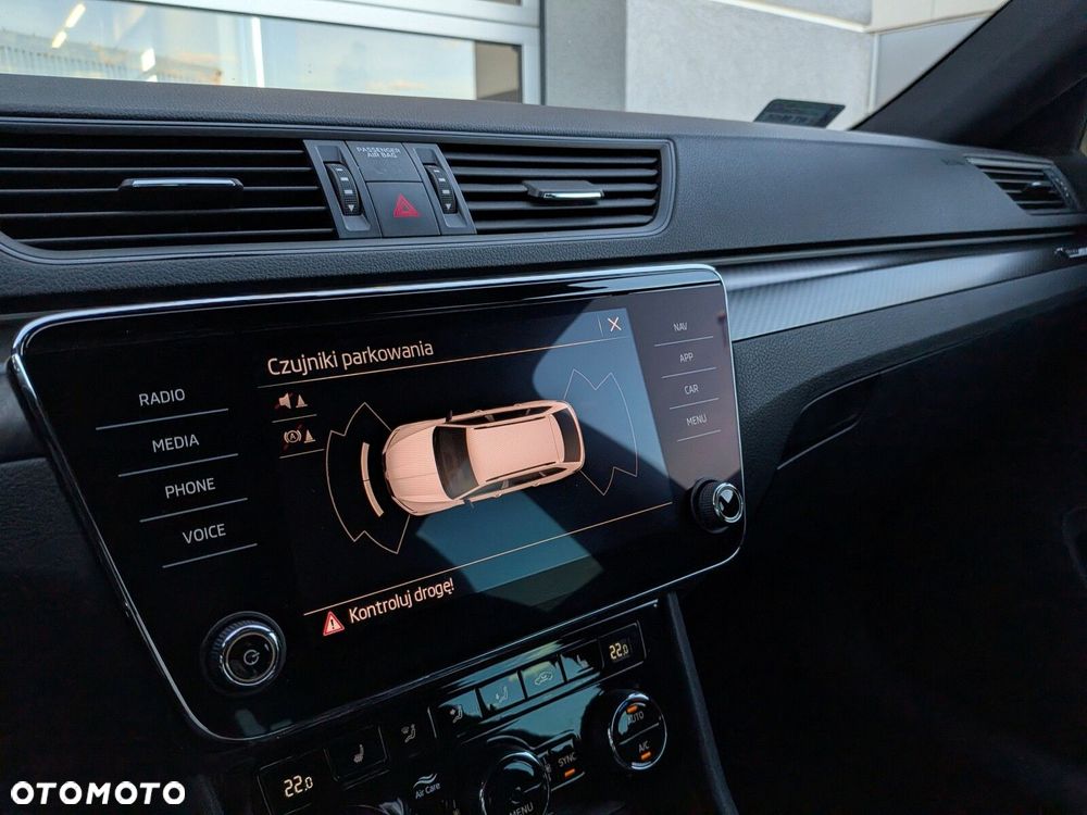 Skoda Superb 2.0 TSI Sportline DSG - 24