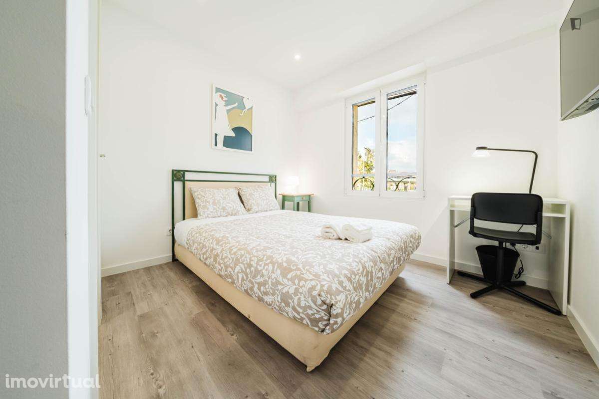 Quarto - localizado em Lumiar Lisbon - Grande imagem: 2/23