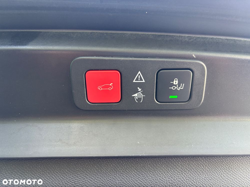 Peugeot 5008 1.6 PureTech GT Pack S&S EAT8 - 21