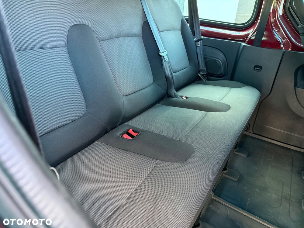 Renault Trafic 2.0 dCi - 25