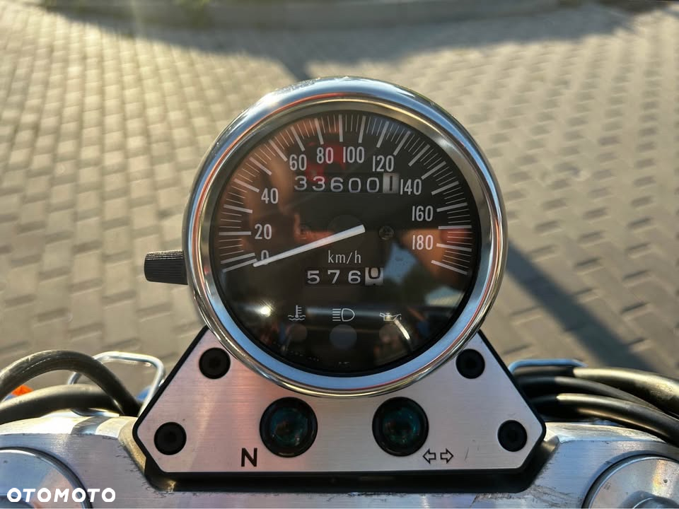Suzuki VZ - 4