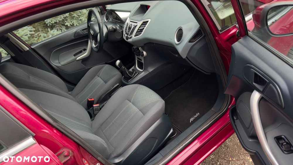 Ford Fiesta - 9