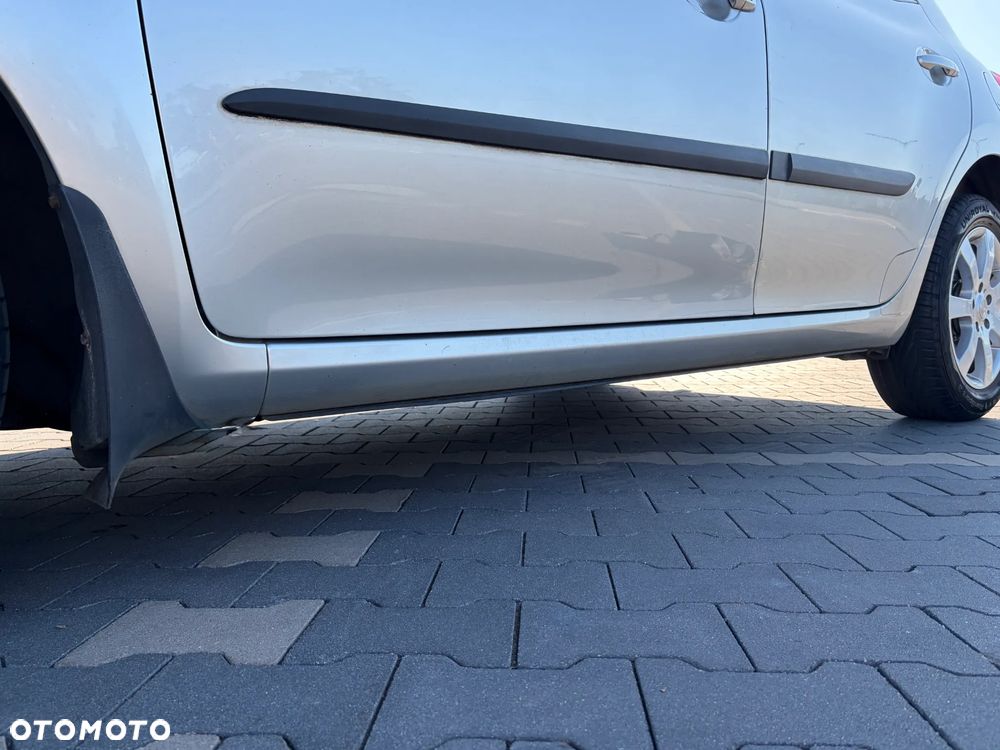 Toyota Auris 1.6 VVT-i Executive - 29