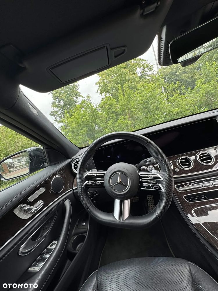 Mercedes-Benz Klasa E 220 d 4Matic 9G-TRONIC AMG Line NIGHT Edition - 16