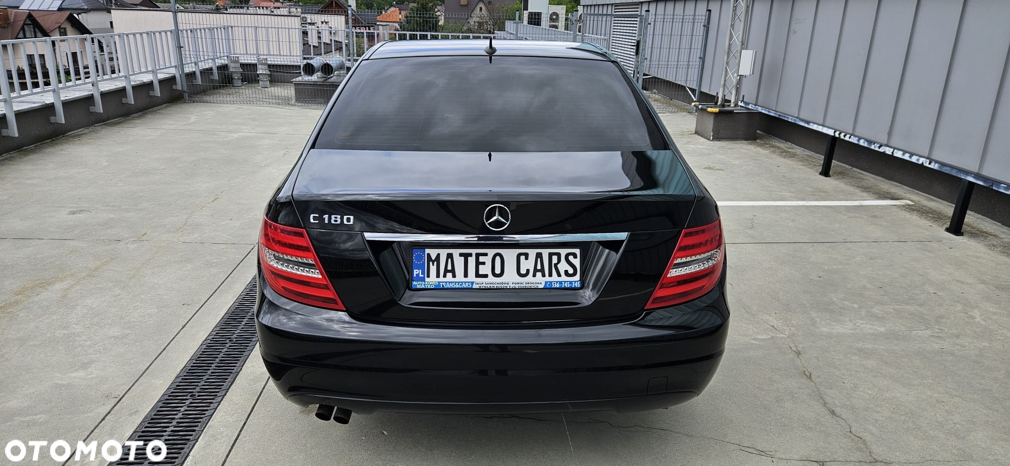 Mercedes-Benz Klasa C 180 CGI BlueEff Avantgarde - 37