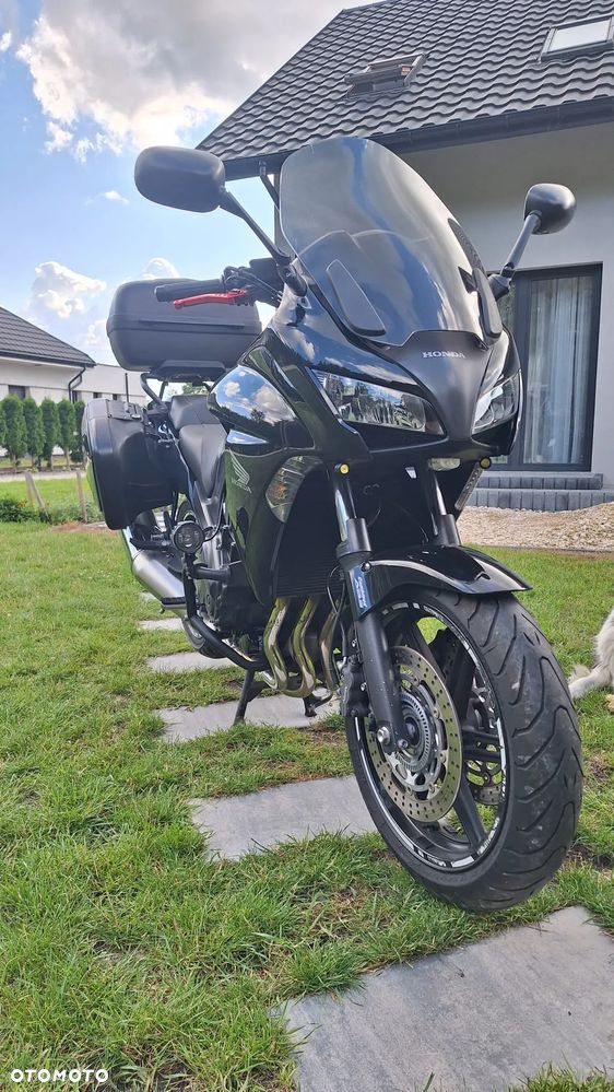 Honda CBF - 2