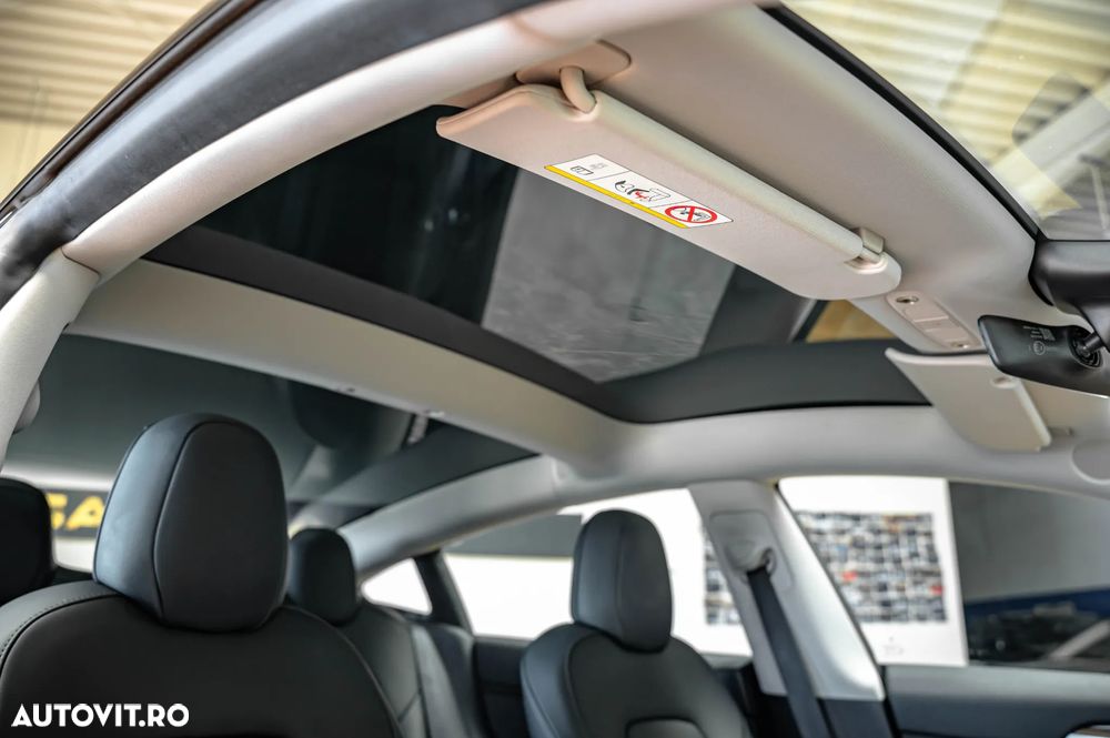 Tesla Model 3 Langstreckenbatterie Allradantrieb Dual Motor - 8