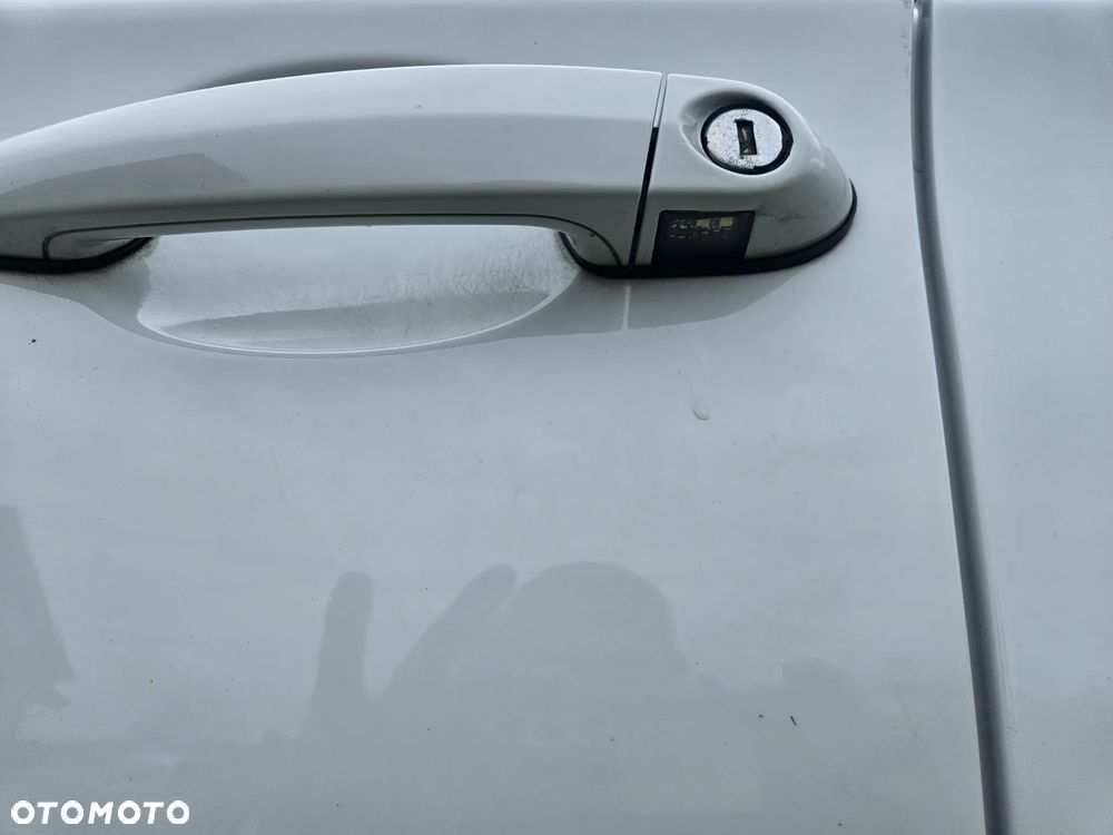 BMW Seria 1 - 13