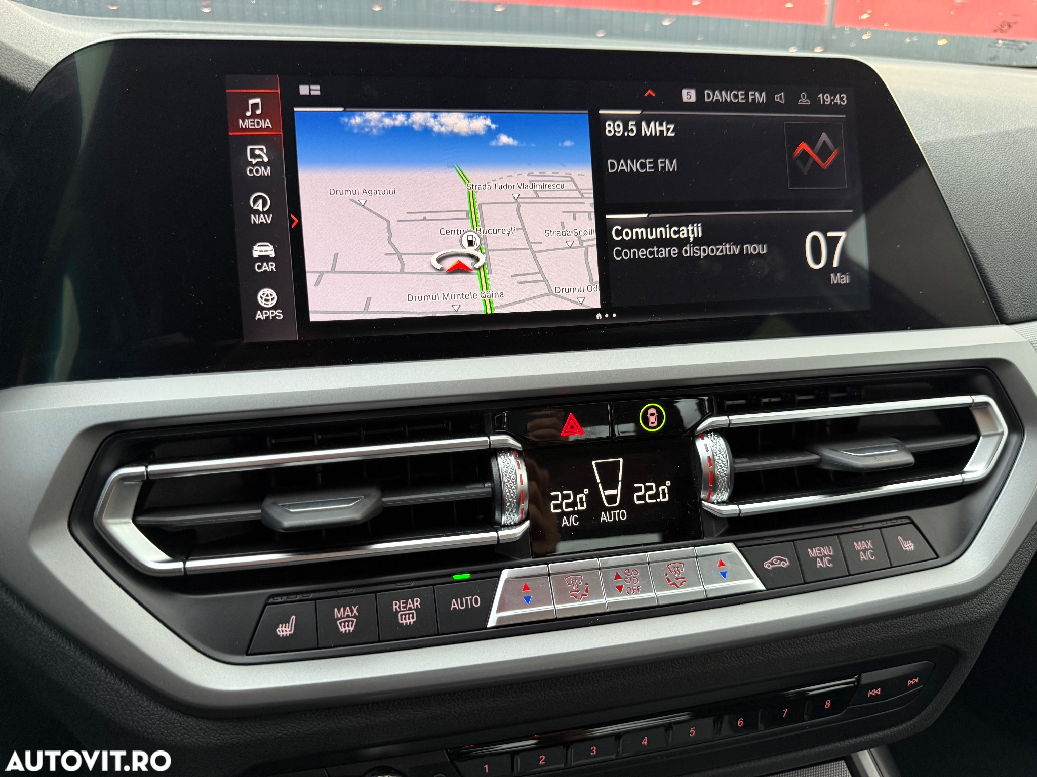 BMW Seria 3 330d Aut. Sport Line - 32