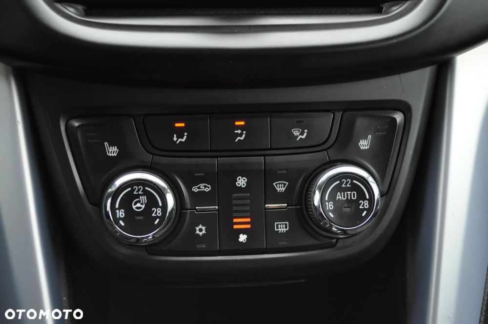 Opel Zafira Tourer 1.4 Turbo Edition - 34