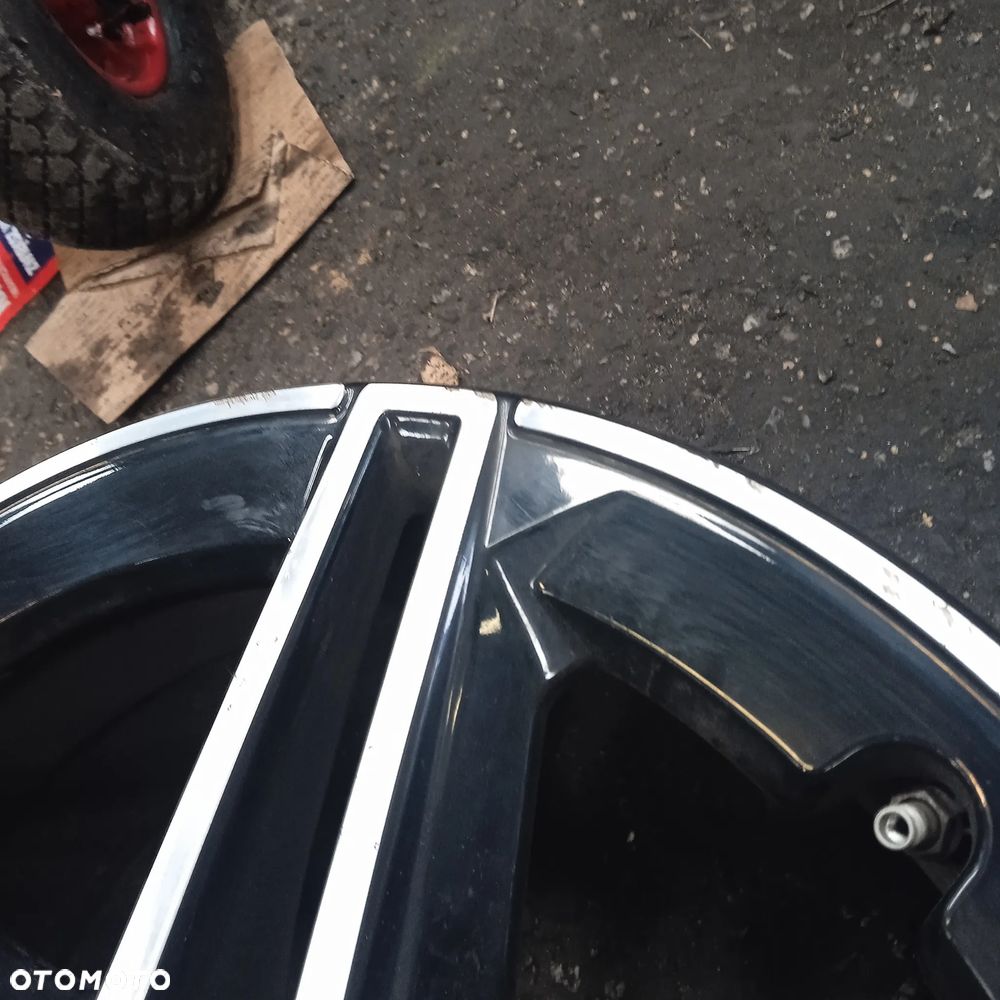 Felgi Mercedes W177 18" 5x112 ET49 - 4