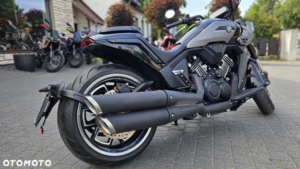 Morbidelli C1002V - 3