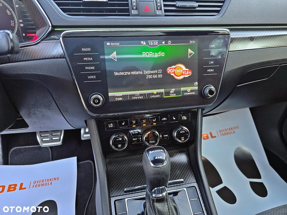Skoda Superb 2.0 TDI 4x4 DSG Sportline - 24
