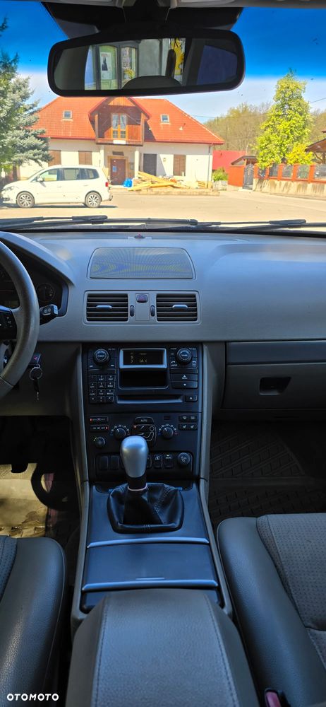 Volvo XC 90 2.4 D5 Momentum - 6