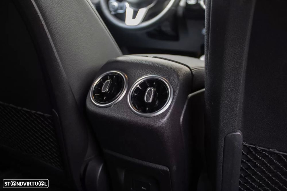 Mercedes-Benz CLA 180 d 8G-DCT Progressive Line Advanced - 19