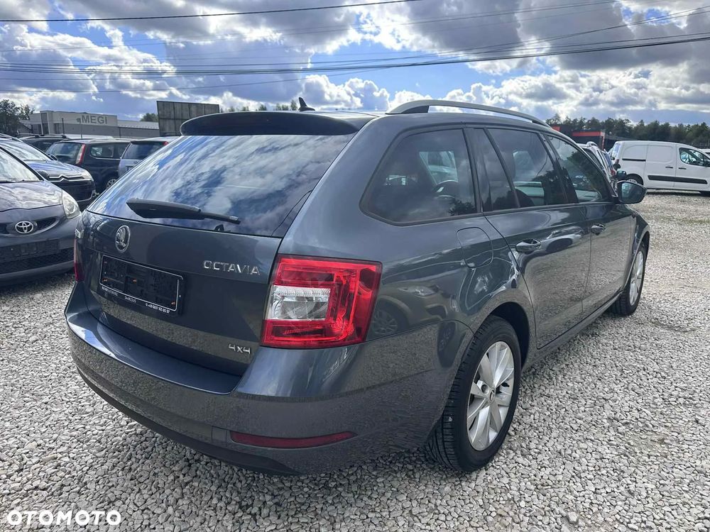 Skoda Octavia 2.0 TDI 4x4 Style DSG - 11