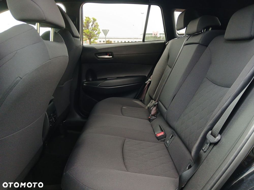 Toyota Corolla Cross - 16