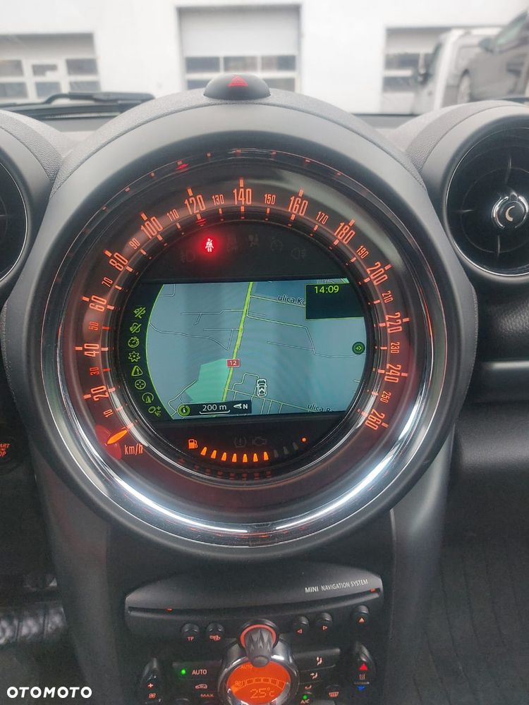 MINI Countryman Cooper SD All4 - 18