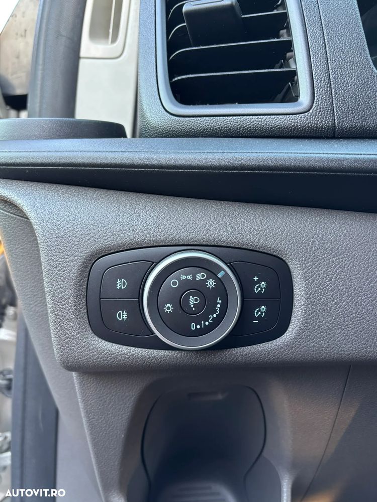 Ford Transit Custom - 8