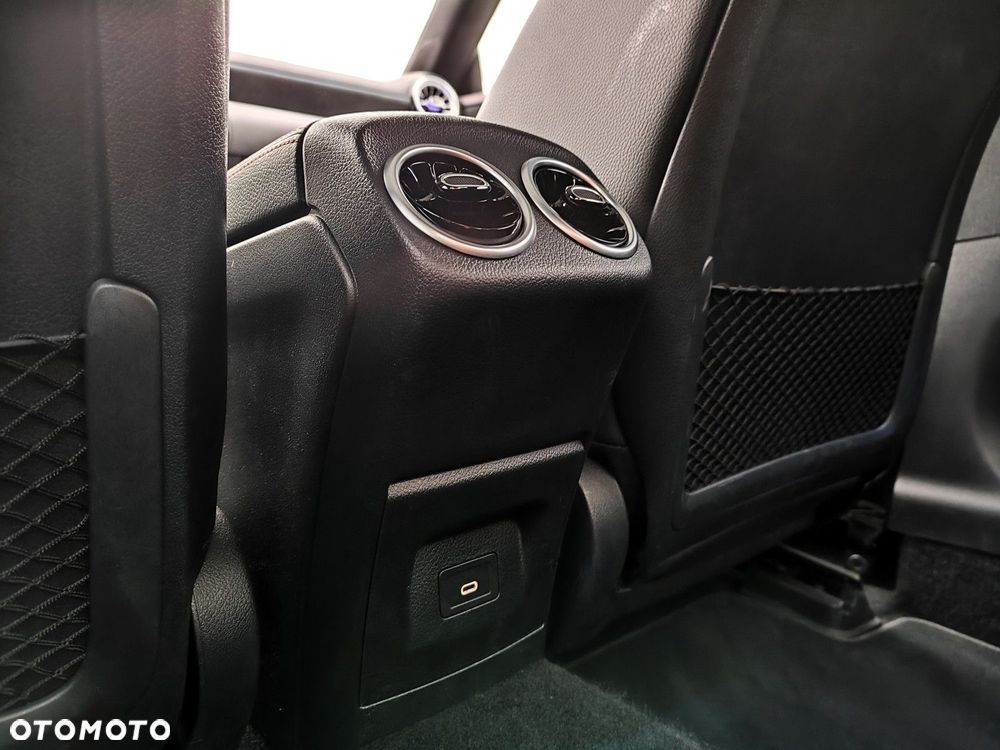 Mercedes-Benz CLA - 15