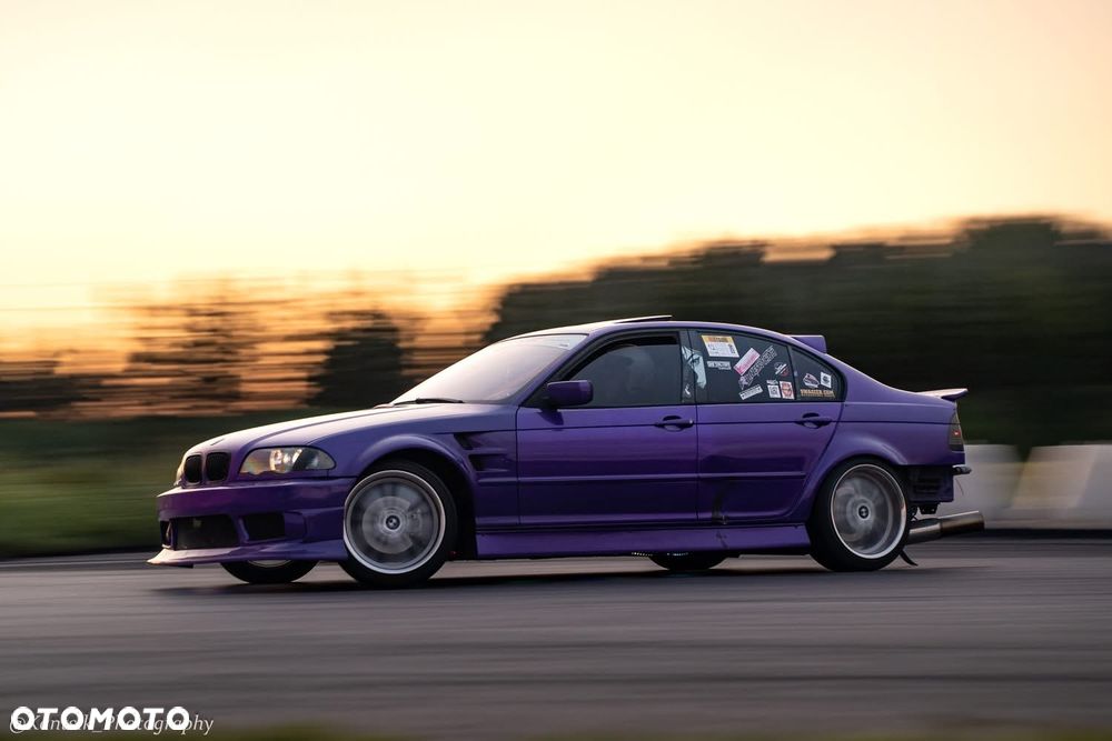 BMW Seria 3 323i - 16