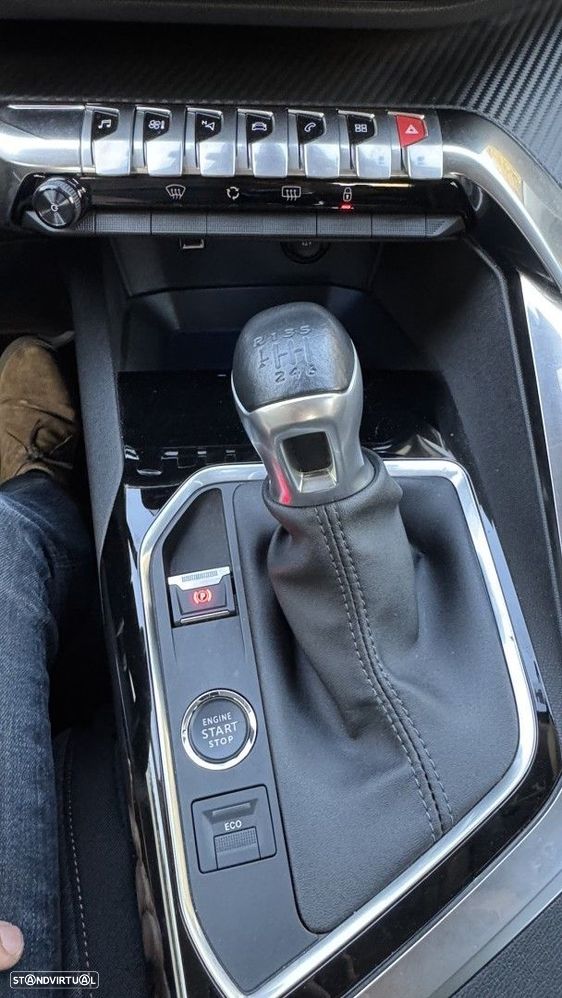 Peugeot 3008 1.2 PureTech Allure Pack - 16