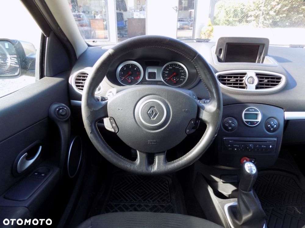 Renault Clio - 6