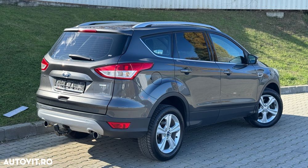 Ford Kuga 1.5 EcoBoost 2WD Titanium - 4