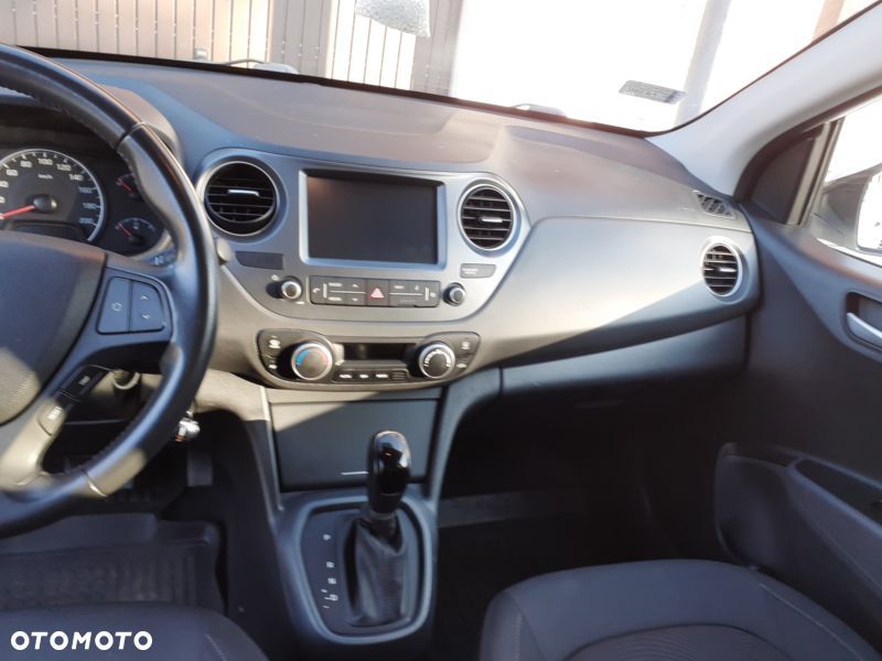 Hyundai i10 - 10
