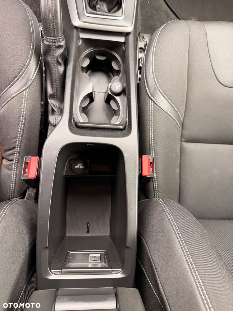 Volvo V40 - 31