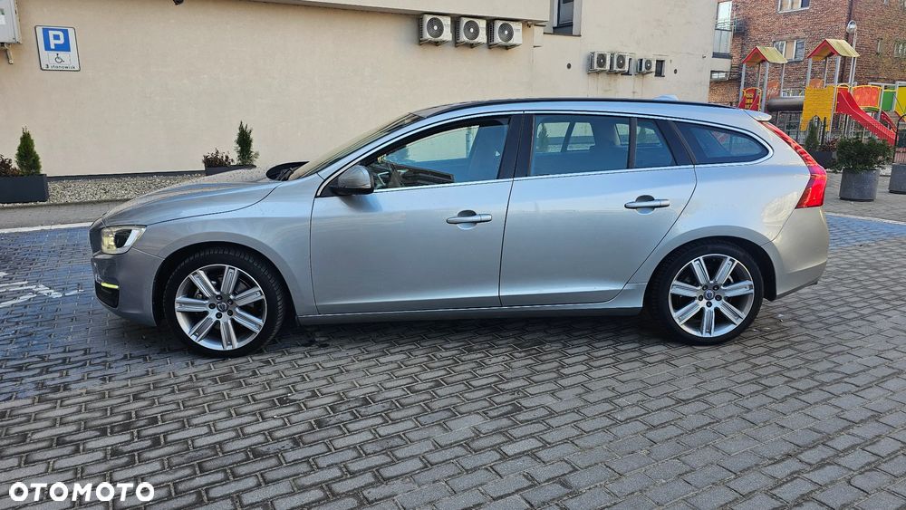 Volvo V60 T5 Kinetic - 8