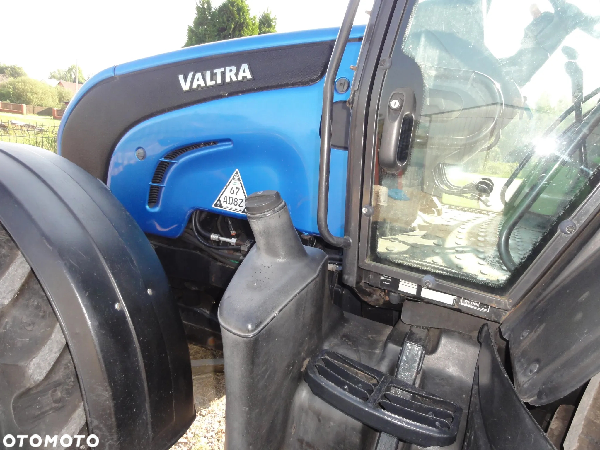 Valtra N121 - 3