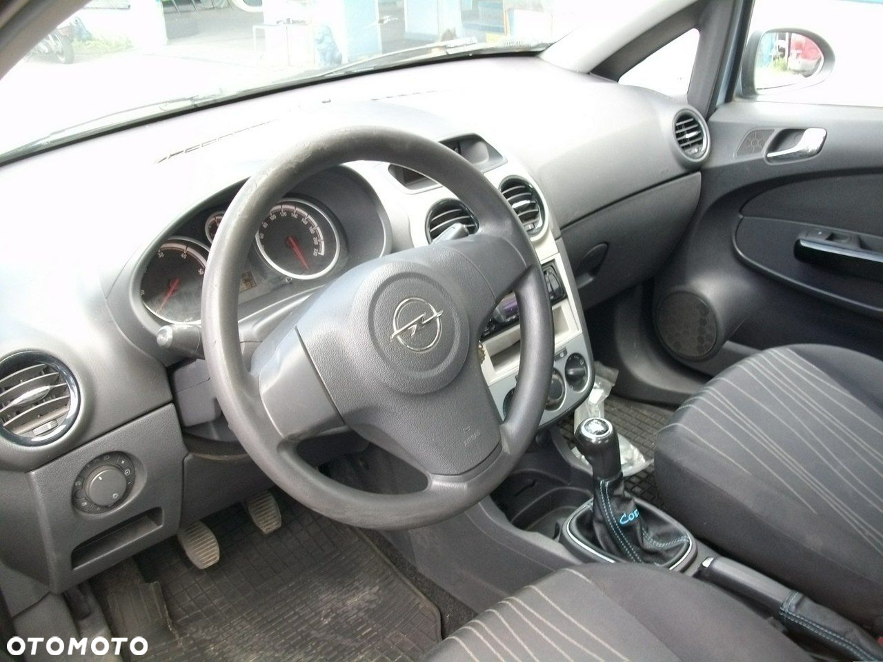 Opel Corsa - 6