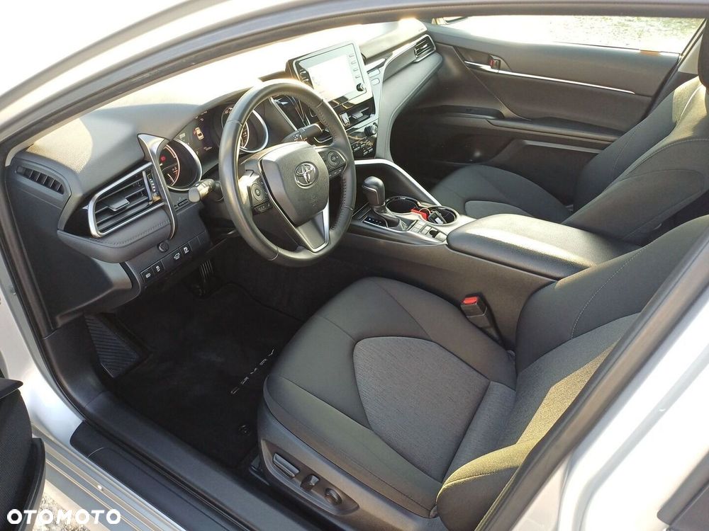 Toyota Camry 2.5 Hybrid Comfort CVT - 9