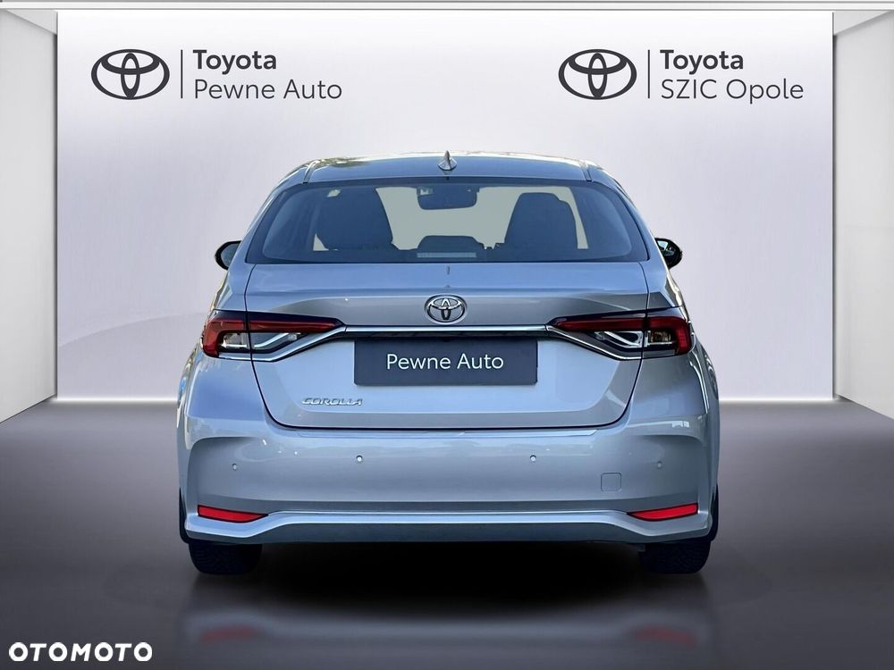 Toyota Corolla - 4