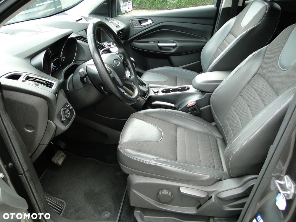 Ford Kuga 2.0 TDCi 4WD Titanium Plus - 16