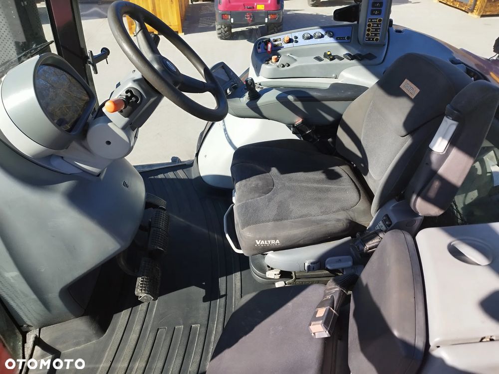 Valtra ciągnik traktor S353 TUZ - 9