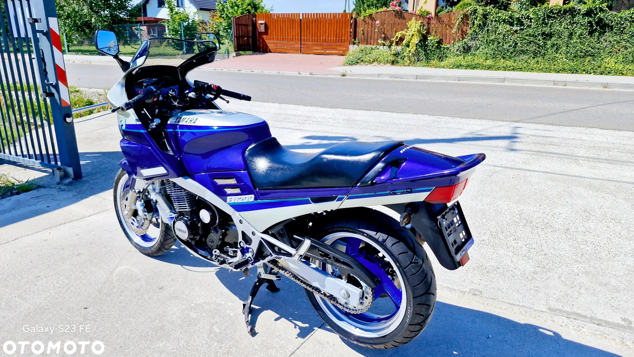 Yamaha FJ - 6