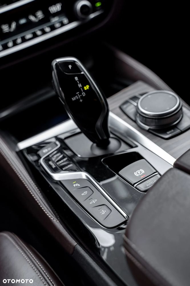 BMW 6GT 640i xDrive Luxury Line sport - 19
