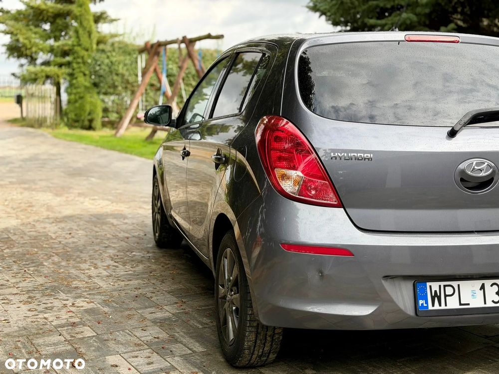 Hyundai i20 - 11