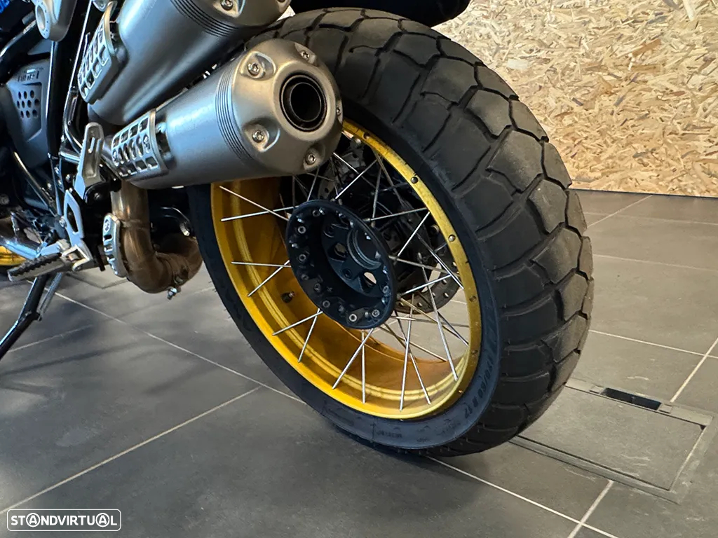 BMW R nineT - 7