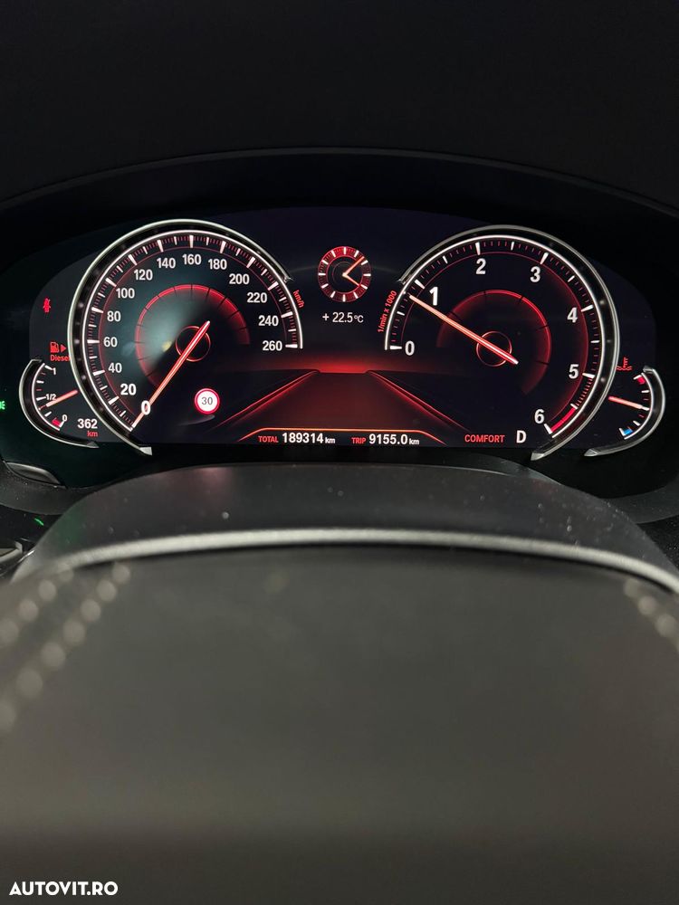 BMW Seria 5 520d AT - 16