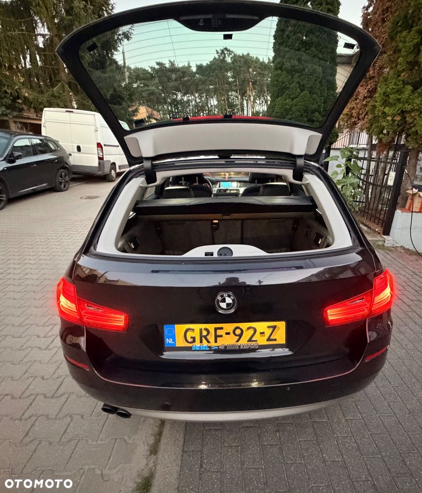 BMW Seria 5 530d xDrive Luxury Line - 24