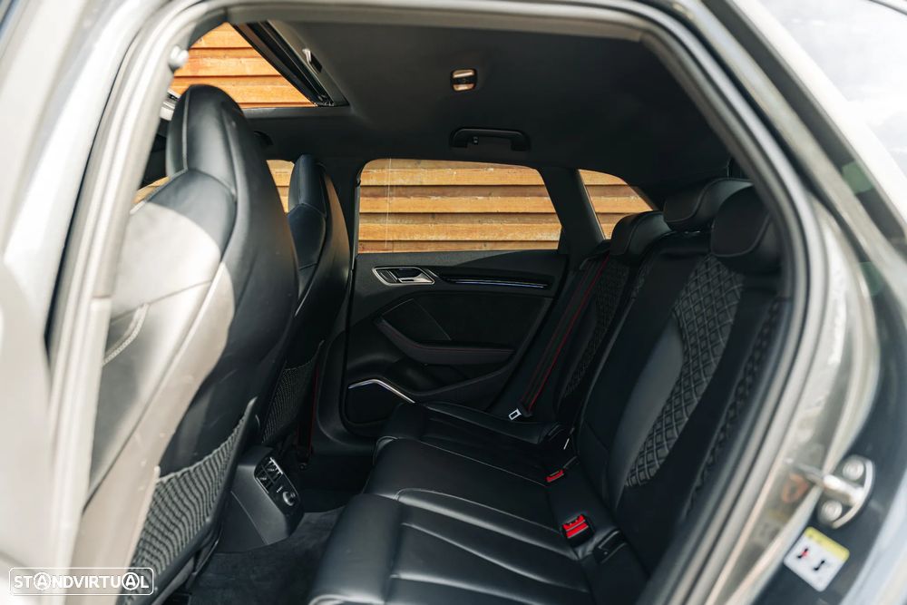 Audi RS3 Sportback 2.5 TFSI quattro S tronic - 43