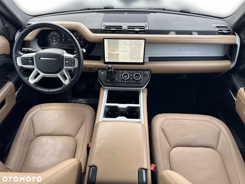 Land Rover Defender - 13