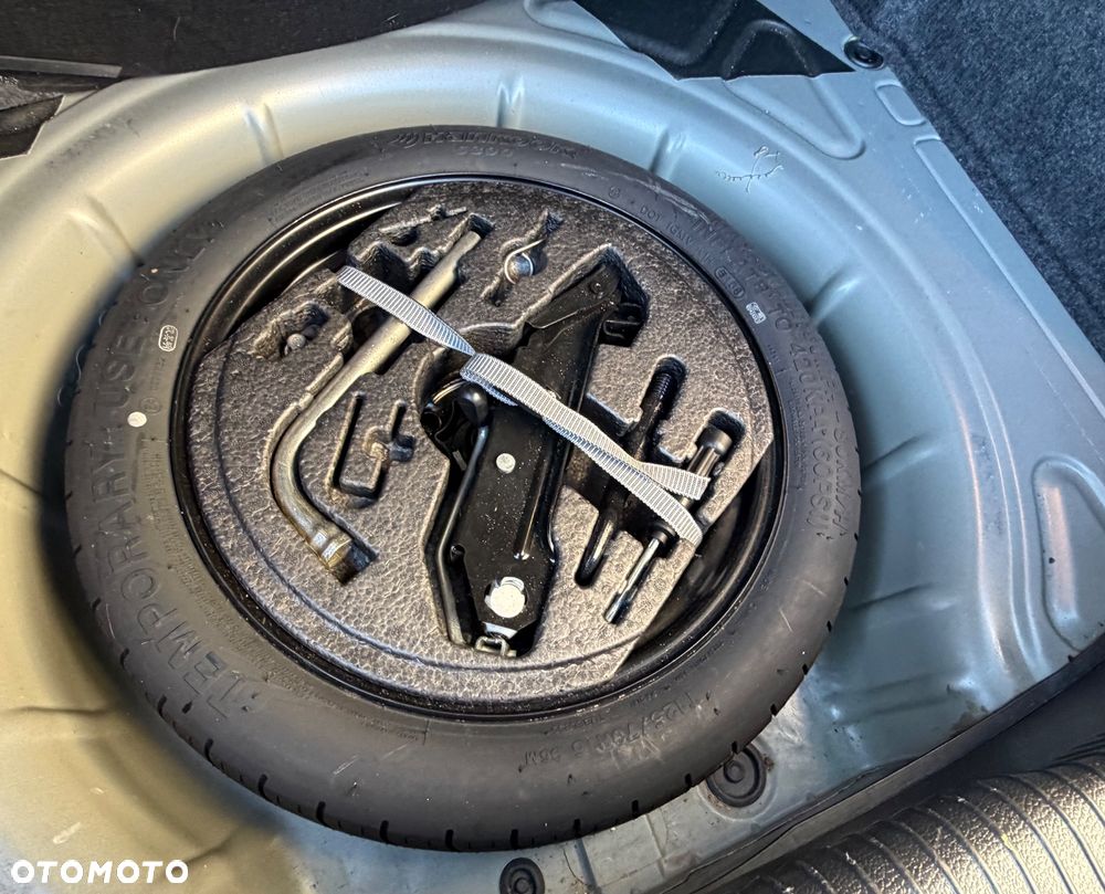 Volkswagen Golf - 29