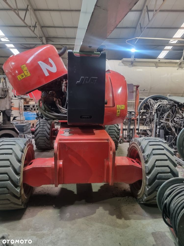 JLG 800AJ - 2